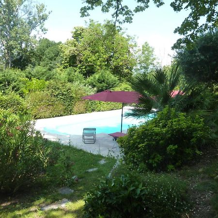 Bed and Breakfast Beaux Chenes Nérac Exterior foto