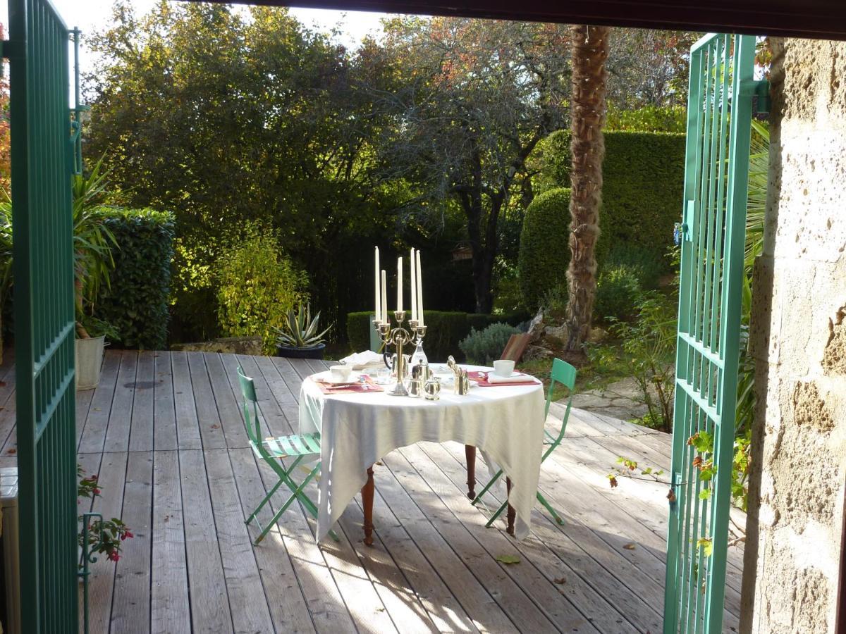 Bed and Breakfast Beaux Chenes Nérac Exterior foto